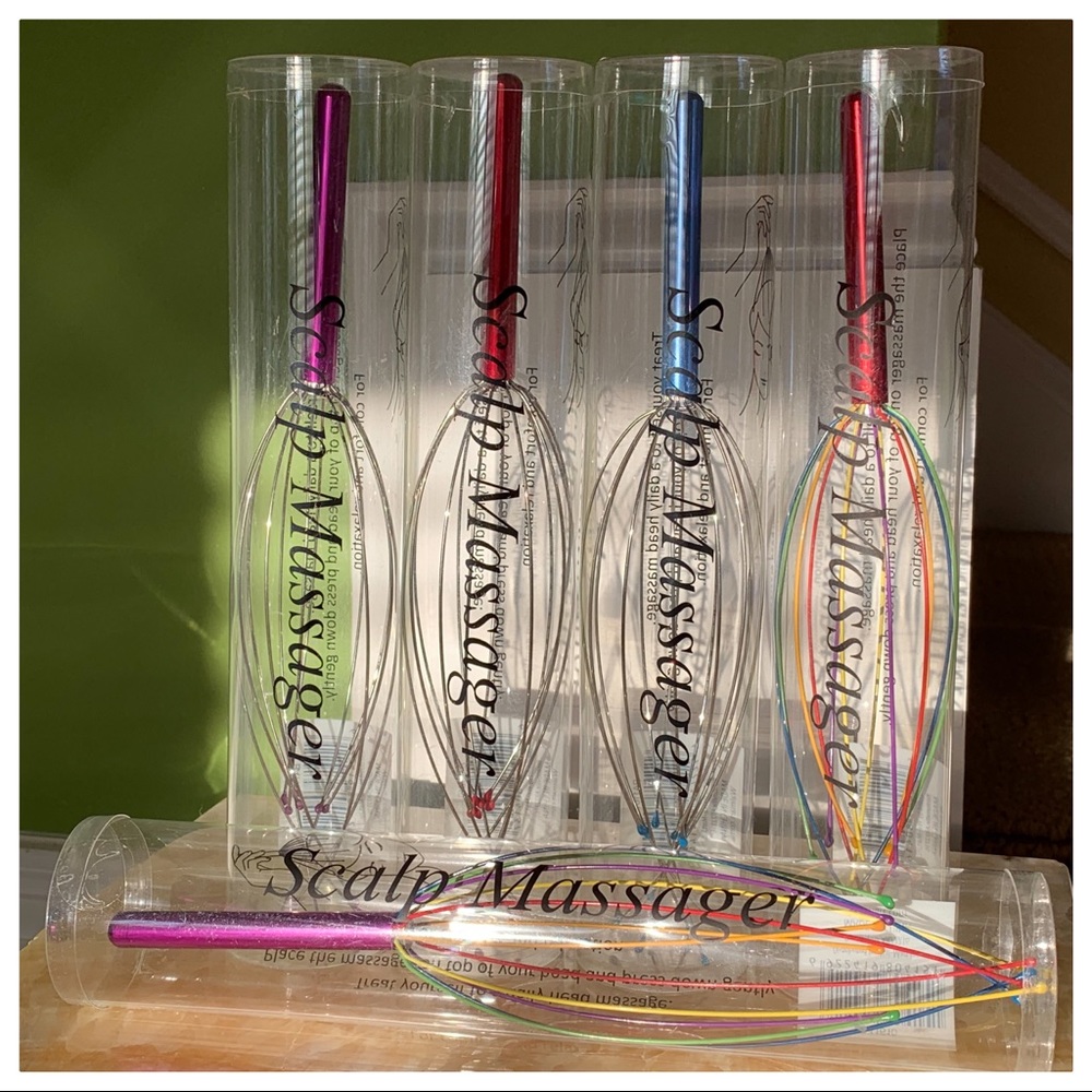 3 FOR $8 NIB SCALP MASSAGERS!🥂